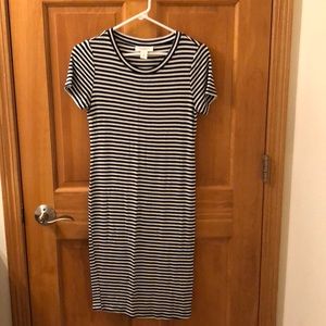 Maternity short sleeve dress